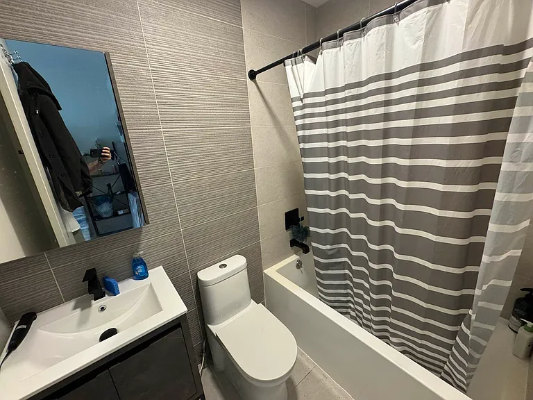 46 Starr St #2R — Photo 10