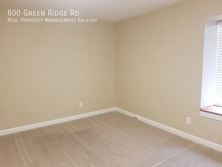 800 Green Ridge Dr — Photo 14