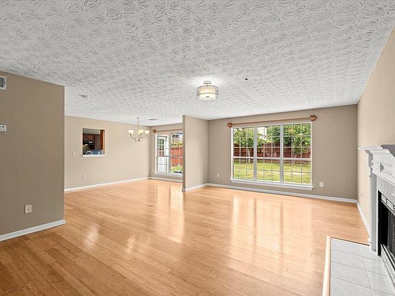 5th image of 2297 Stancrest Ln