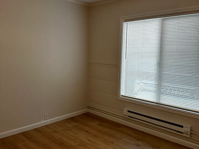 722 Linden Ave #722B — Photo 10