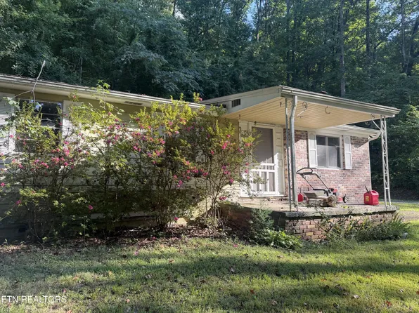 2832 Rifle Range Dr, Knoxville, TN 37918