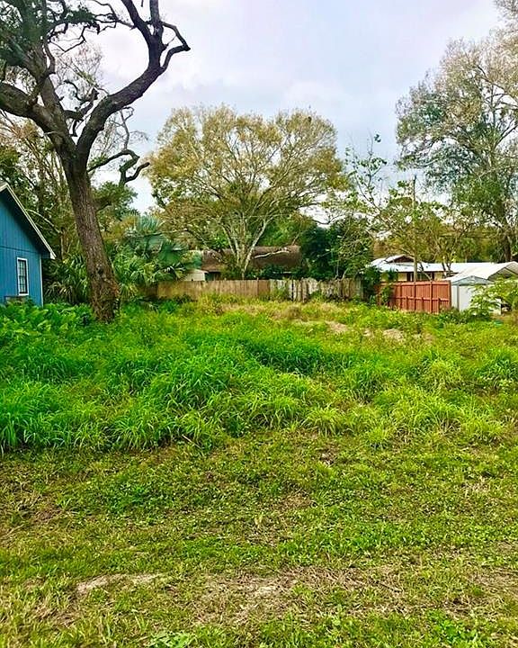 1st image of 165 47th Ave