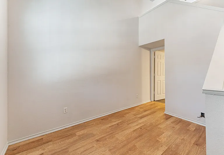 720 Pritchett Ln #5 — Photo 8