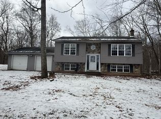 3626 Bristol Cir W, East Stroudsburg, PA 18302