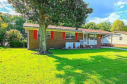 1st image of 422 Sherry Cir