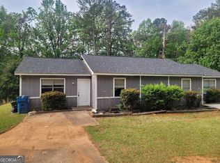 1302 Crystal Lake Rd, Atlanta, GA 30349