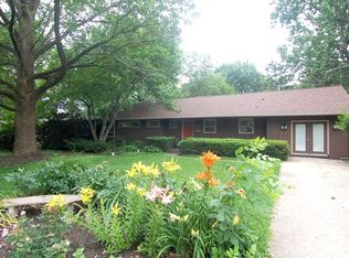 1903 S Vine St, Urbana, IL 61801