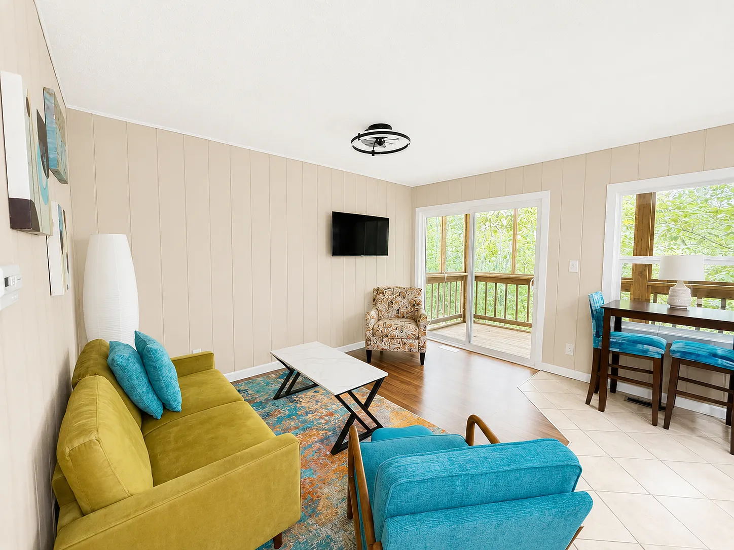 1 bed, 900 sqft, $1,300 — Photo 2