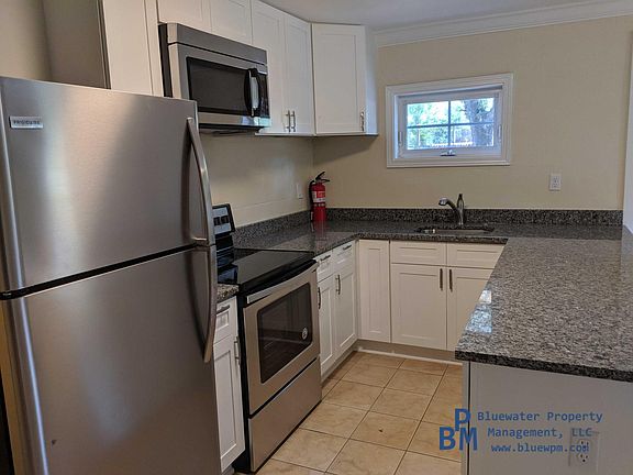 2nd image of 1002 Hunter St APT C