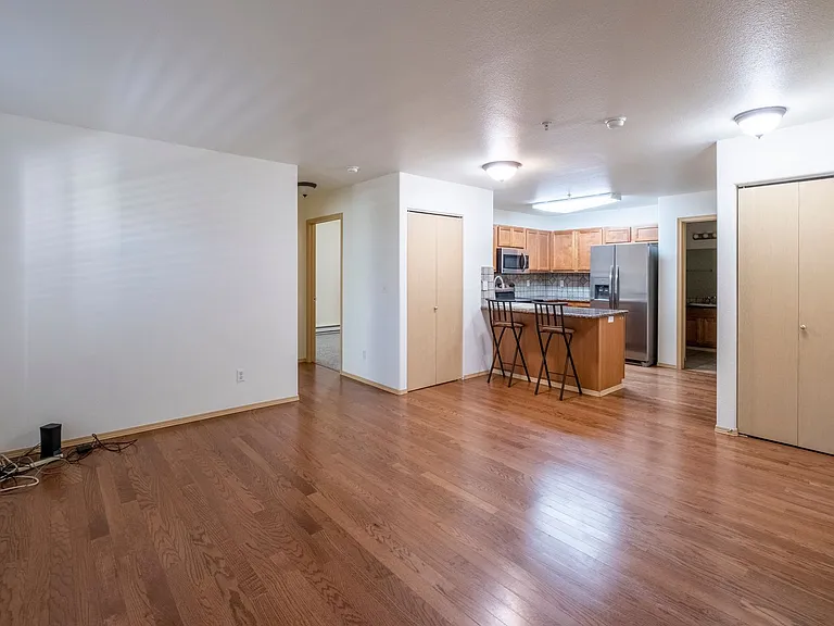 304 N Greensferry Rd #208 — Photo 6