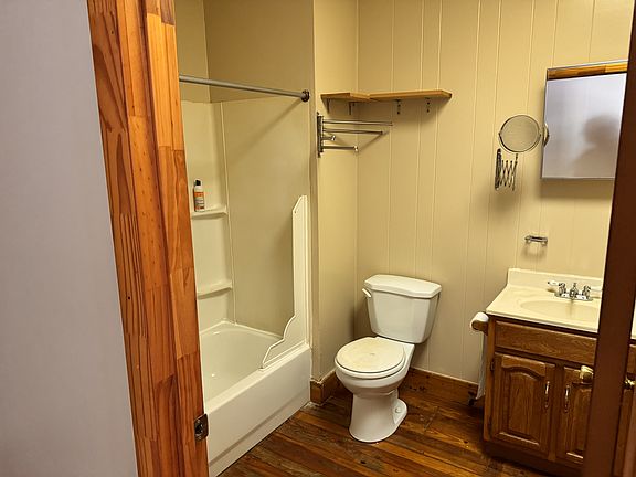4th image of 2621 Maryland Ave #103