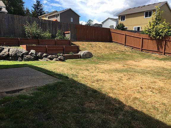 2nd image of 6729 Takota Pl NE
