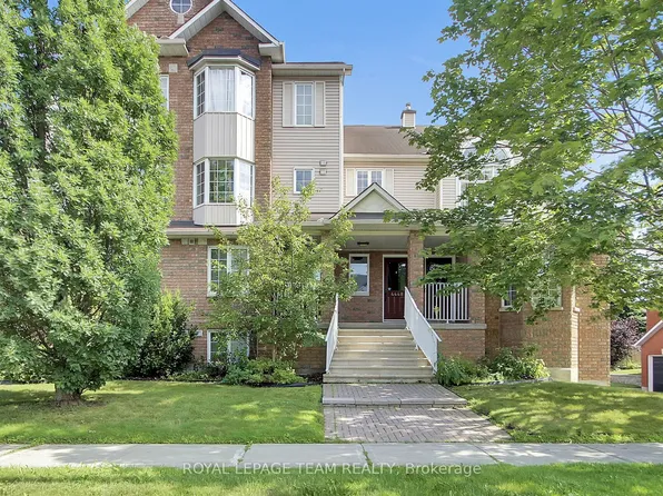 4448 Harper Ave #7, Ottawa, ON K1J 1E1