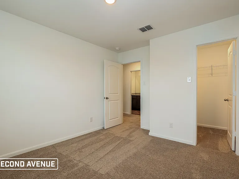 3158 Jackson Smt — Photo 12