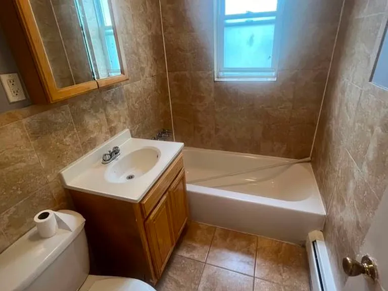 321 Sanford Ave #C2 — Photo 4