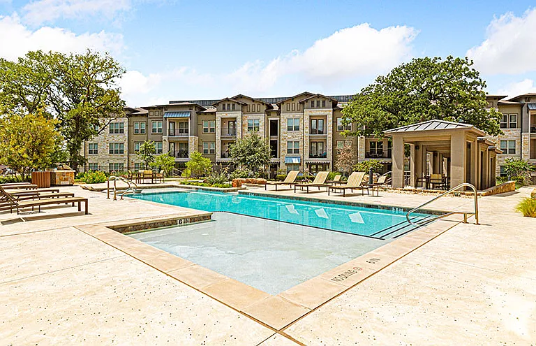 Hickory Creek Ranch Apartments — Photo 47