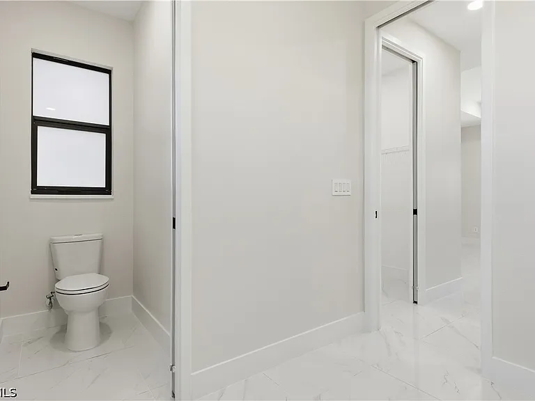 1442 NE 33rd Ln — Photo 20
