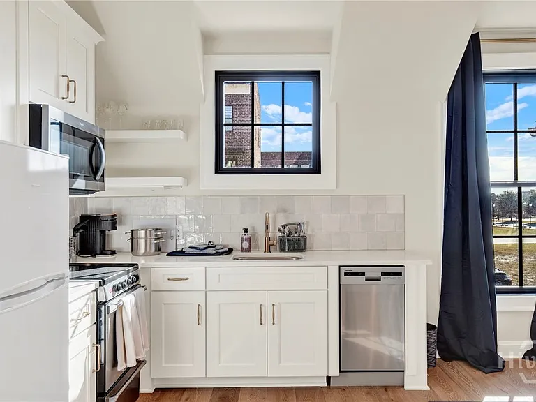408 Geo Meyer Ave #CARRIAGE HOUSE — Photo 15
