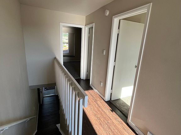 3rd image of 5523 Fiesta Ln