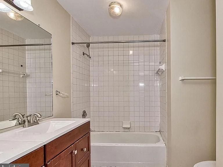 2205 Cedar Mill Ct — Photo 31