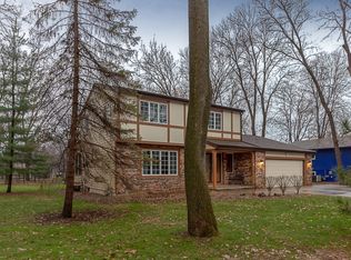 207 Queens Ct, North Mankato, MN 56003
