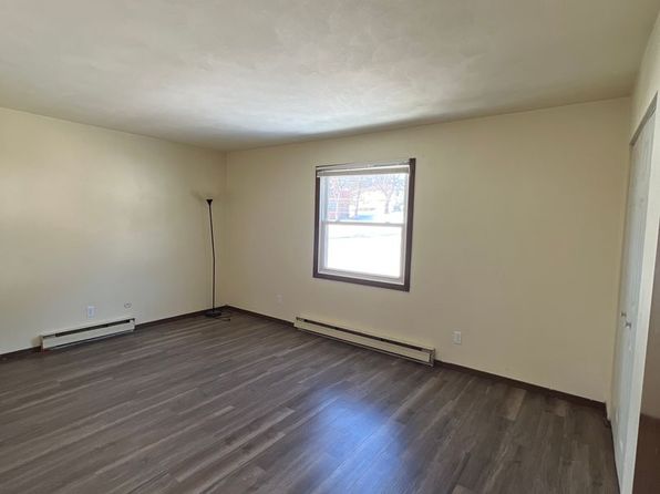 1033 Valley Dr APT W