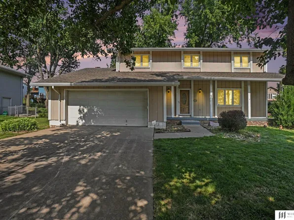 1324 Holling Dr, Omaha, NE 68144
