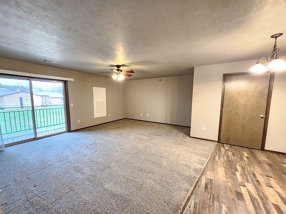 4th image of 1801 S Bahnson Ave #303