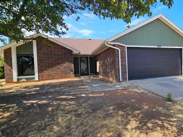 1029 Oak Hill Dr, Midwest City, OK 73110