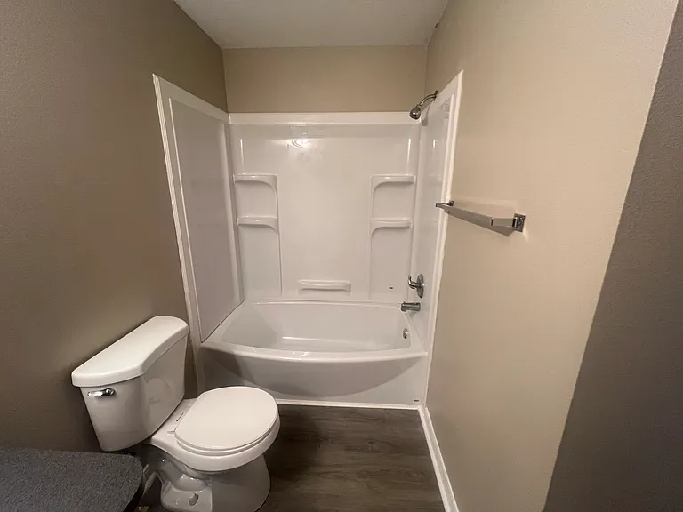 857 Buchanan Ave SE — Photo 7