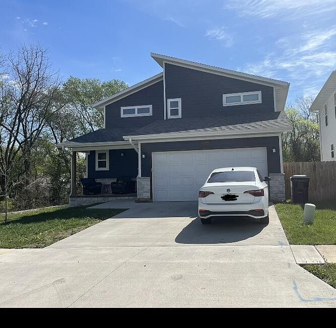 1st image of 2644 N Prospect Avenue