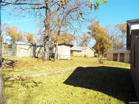 4th image of 231 Southlawn Dr