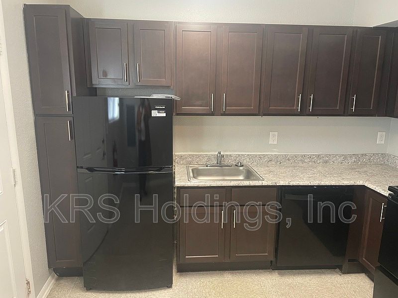 1st image of 4267 Newsome Dr