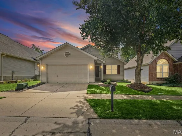 2423 Shiva Ct, Ballwin, MO 63011
