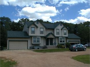 1921 Riverview Ln #B, Somerset, WI 54025