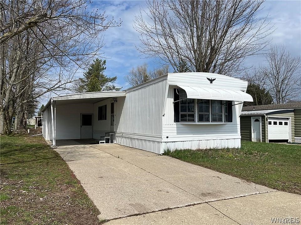 1st image of 35 Holly St