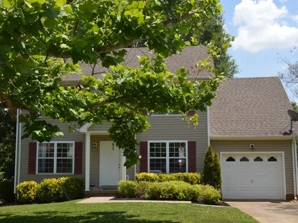 1223 Marla Dr, Clarksville, TN 37042