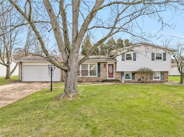 230 Brookfield St, Louisville, OH 44641