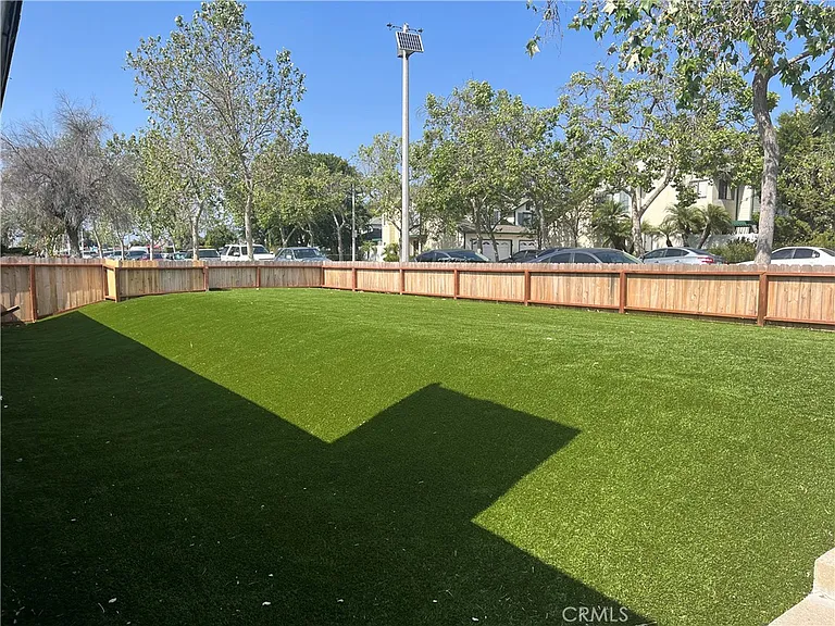 802 N Glassell St — Photo 15