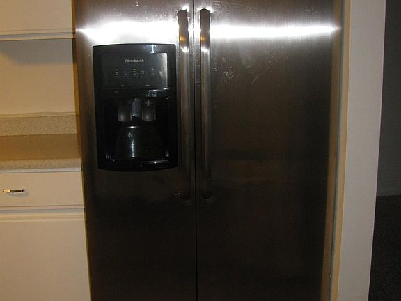 5th image of 540 Riviera Rd