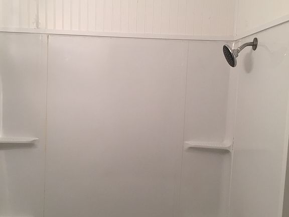 2nd image of 630 E Gladys St