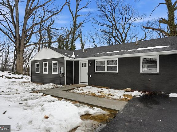 3rd image of 8820 Littlewood Rd