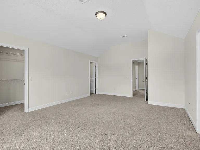 100 Centennial Ct — Photo 20