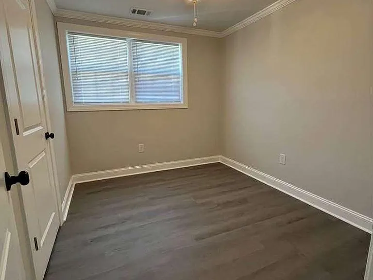 2143 Shrimp St — Photo 10