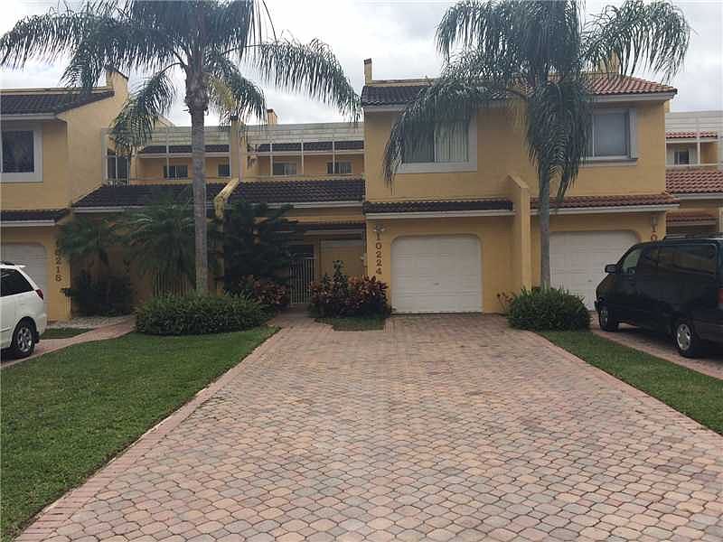 1st image of 10224 NW 51st Ter