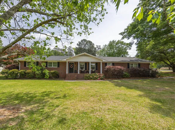 76 Sunset Dr, Johnston, SC 29832