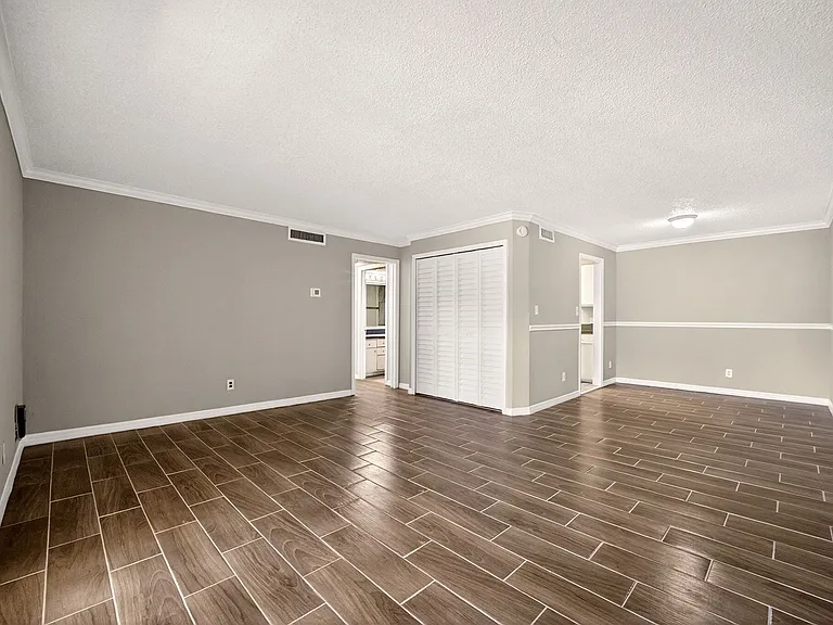 285 Wymore Rd #202 — Photo 5