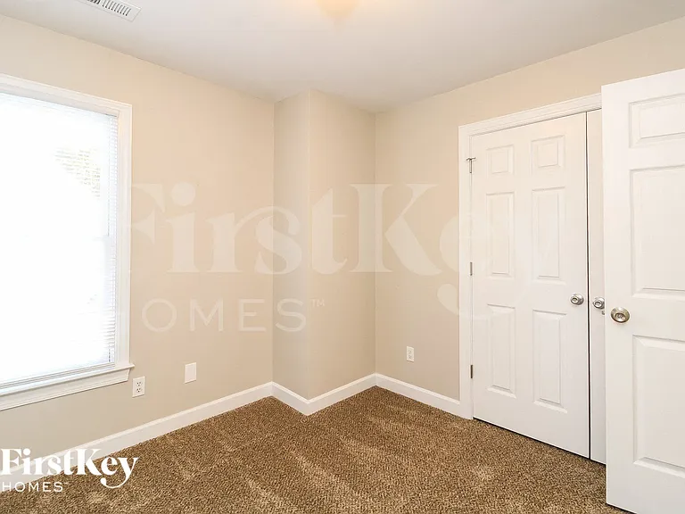 1909 Fernwood Dr — Photo 13