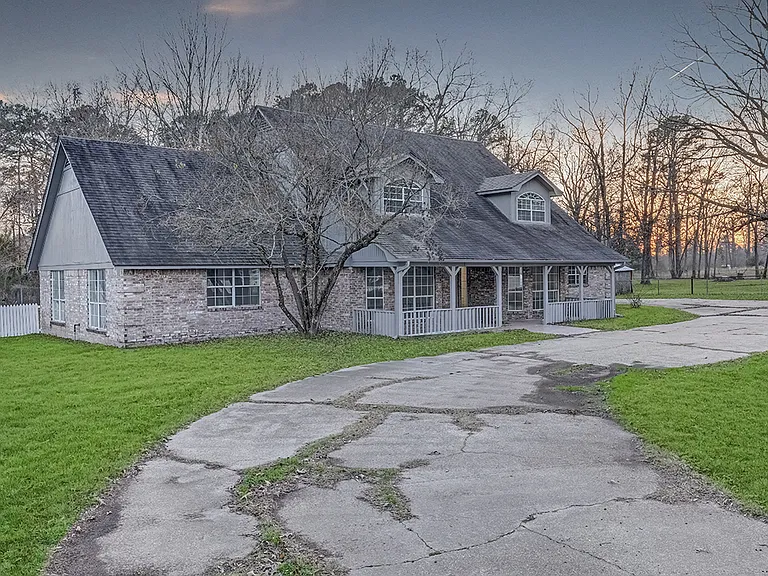 2607 Lonnie Ln — Photo 45