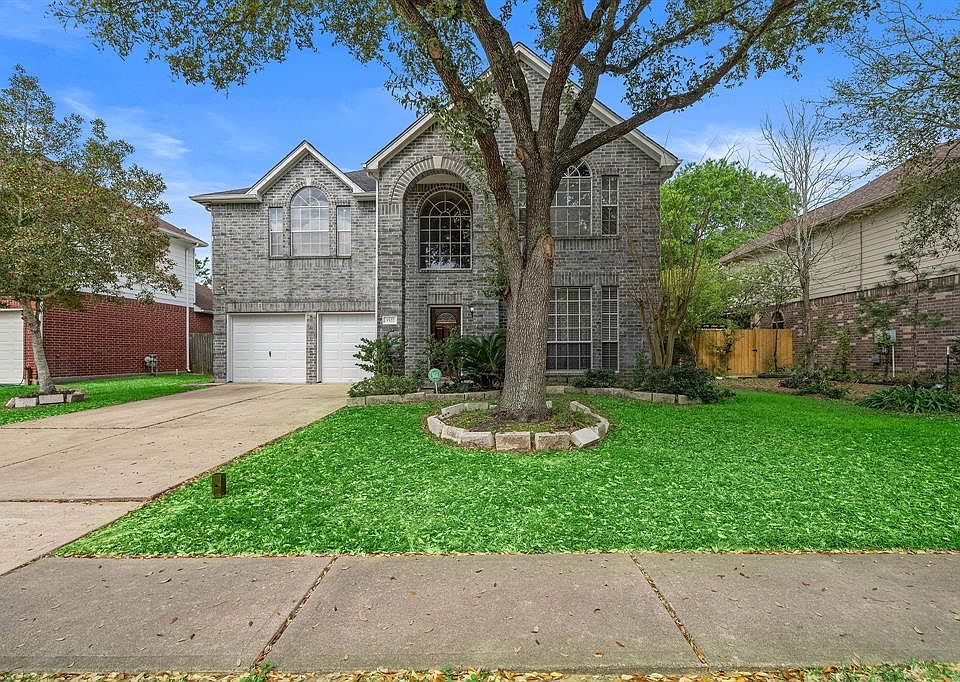 2nd image of 3527 Emerald Bay Cir